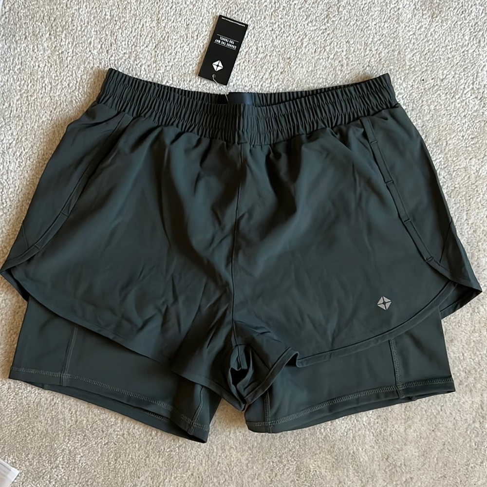 NWT Dark gray two-in-one spandex running shorts with pockets